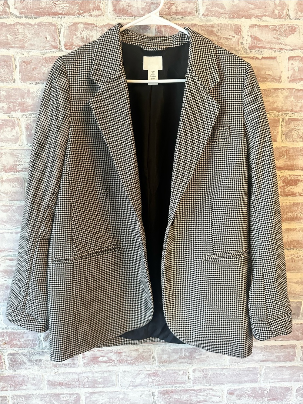 H&M Black and Off White Houndstooth Blazer
